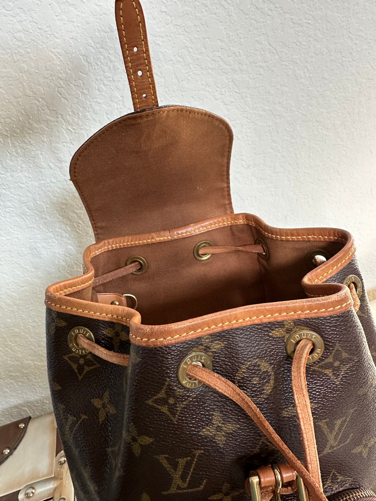 Pre-owned Authentic Louis Vuitton Montsouris Mini Monogram Backpack