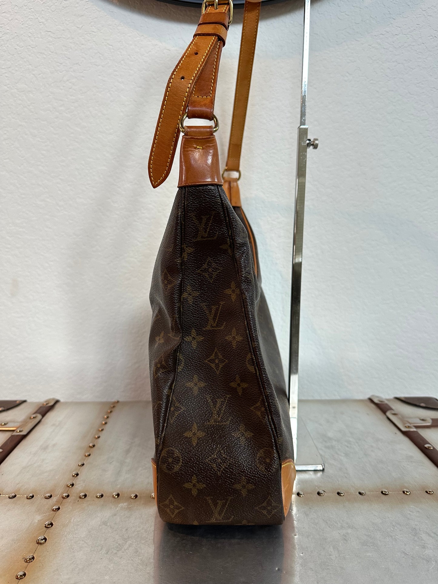 Pre-owned Authentic Louis Vuitton Boulogne 35 Monogram Shoulder Bag