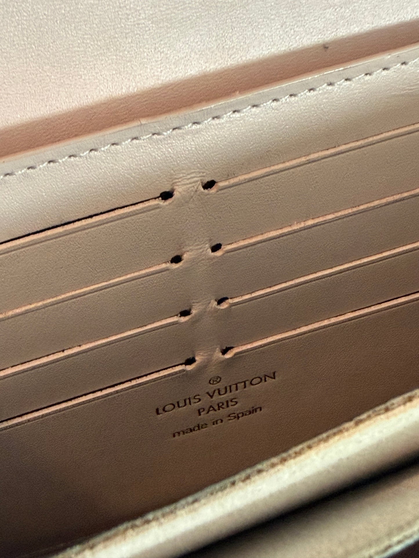 Pre-owned Authentic Louis Vuitton Flore Monogram Long Wallet
