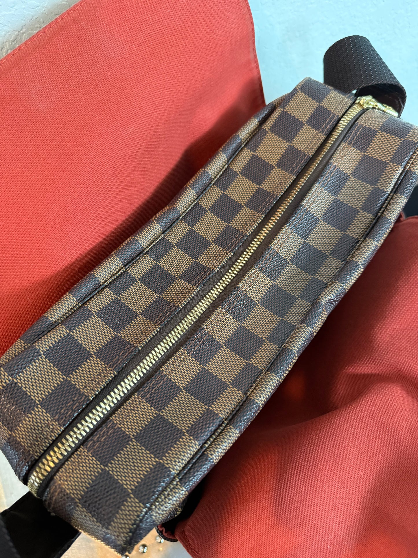 Pre-owned Authentic Louis Vuitton Naviglio Damier Ebene Crossbody Bag
