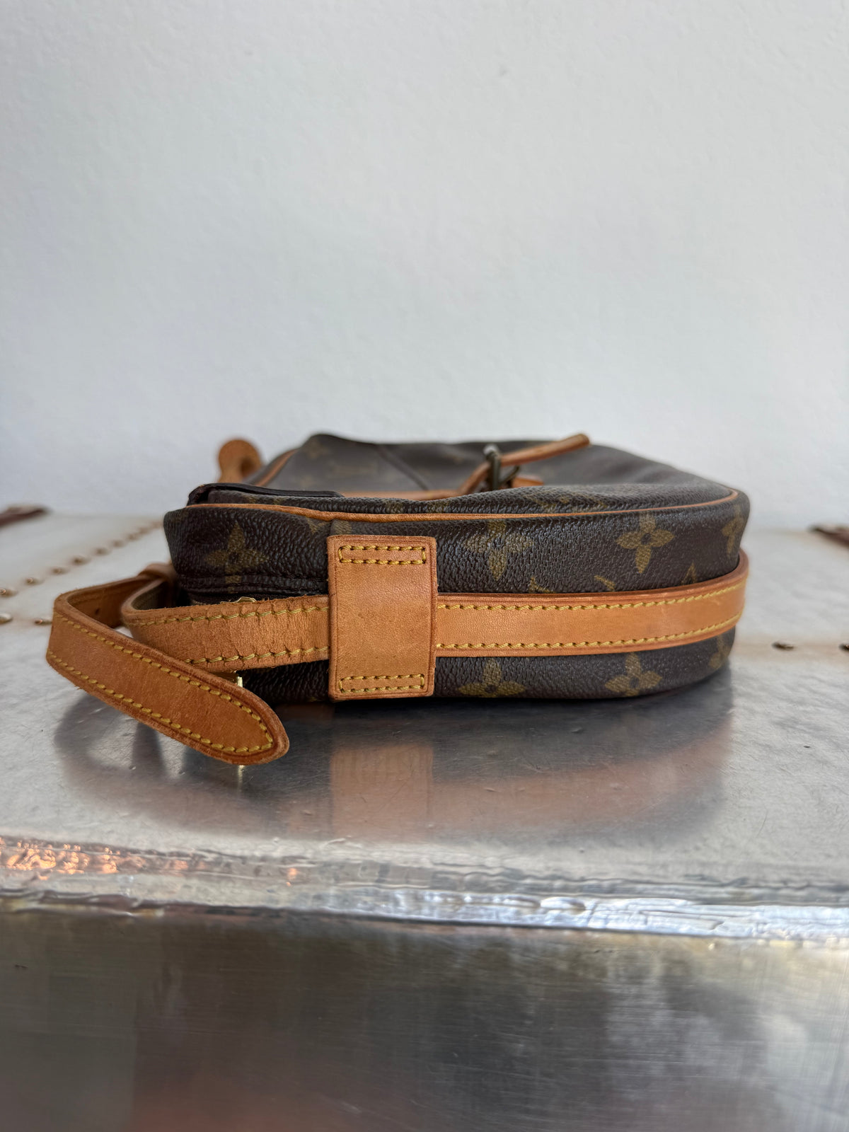 Pre-owned Authentic Louis Vuitton Jeune Fille MM Monogram Crossbody Bag