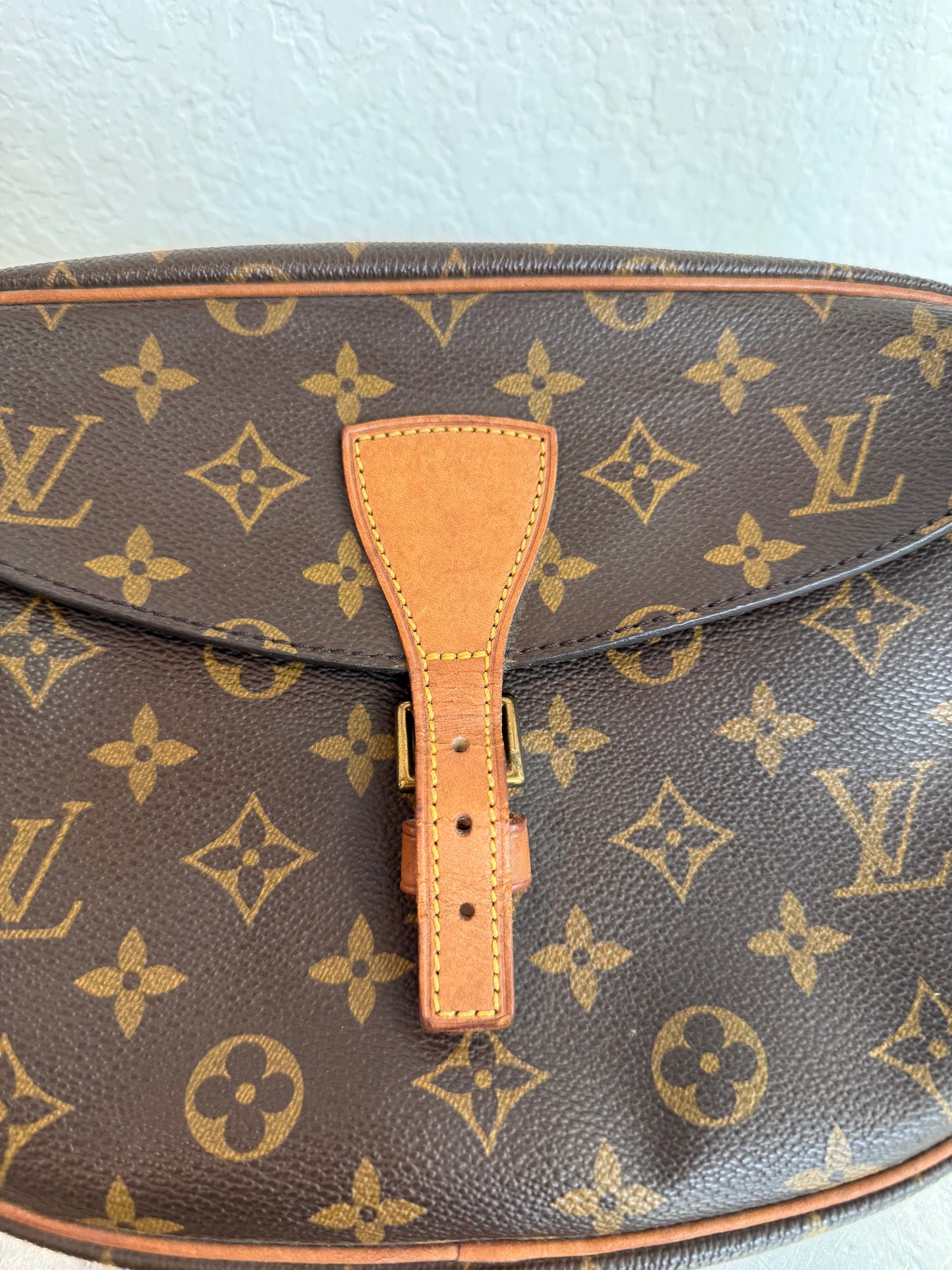 Pre-owned Authentic Louis Vuitton Jeune Fille MM Monogram Crossbody Bag