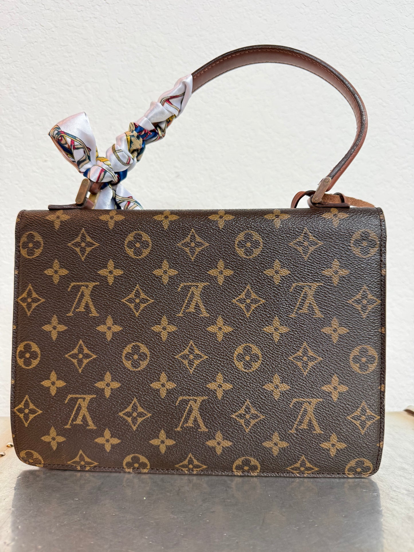 Pre-owned Authentic Louis Vuitton Concorde Monogram Handbag