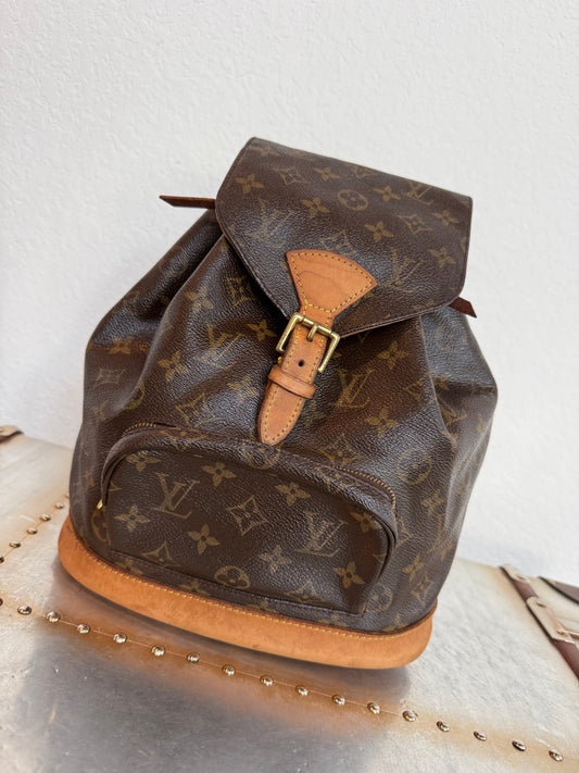 Pre-owned Authentic Louis Vuitton Montsouris MM Monogram Backpack