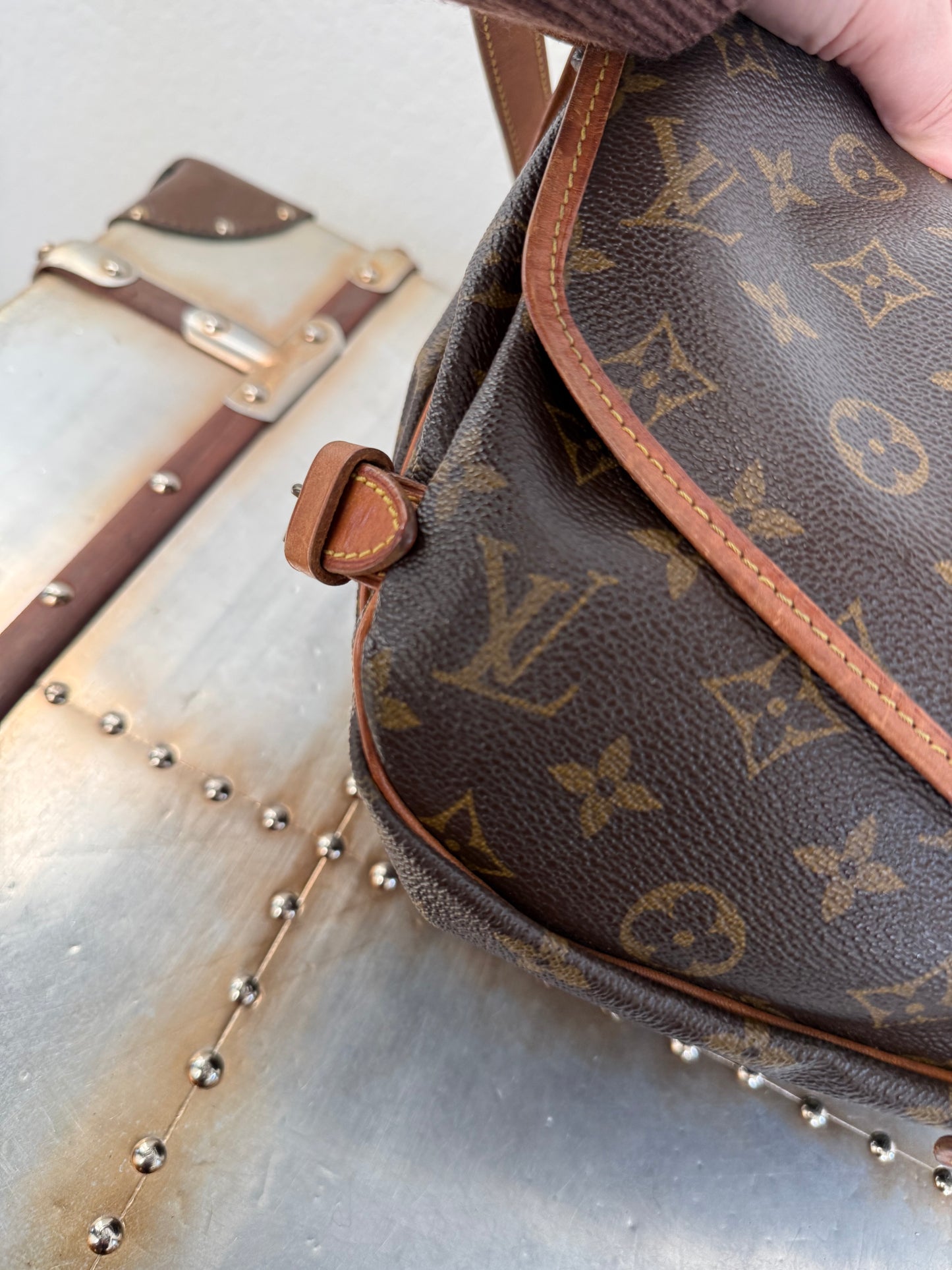 Pre-owned Authentic Louis Vuitton Saumur 30 Monogram Crossbody Bag