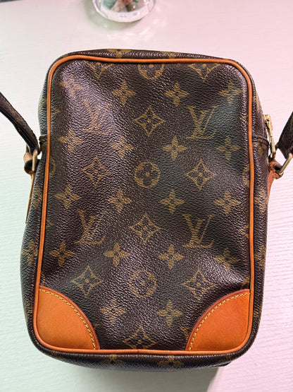 Pre-owned Authentic Louis Vuitton Amazon Monogram Crossbody Bag