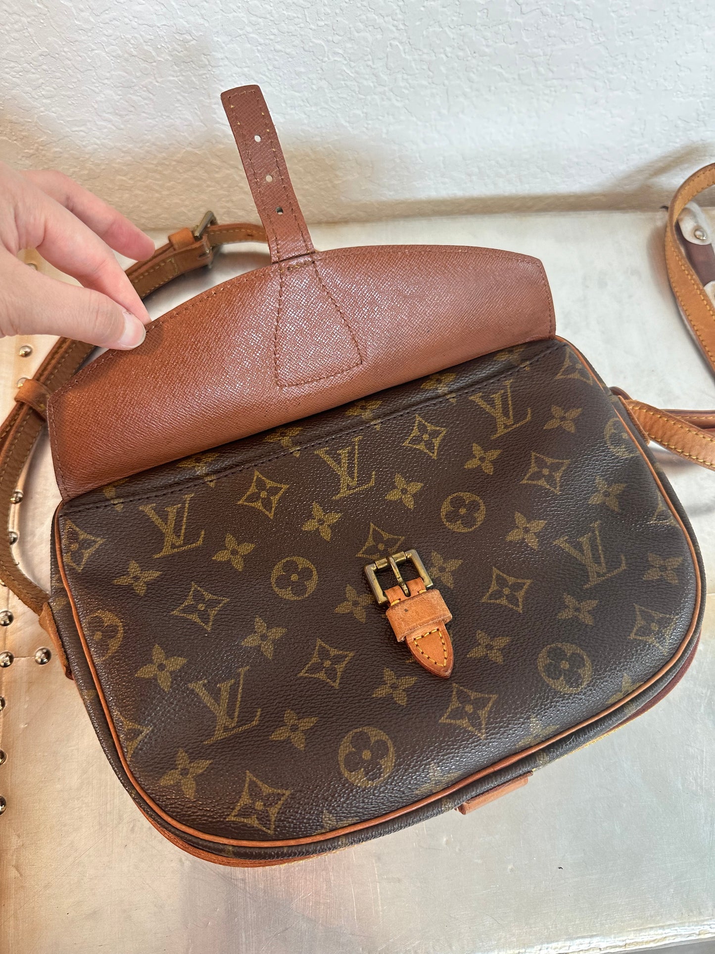 Pre-owned Authentic Louis Vuitton Jeune Fille MM Monogram Crossbody Bag