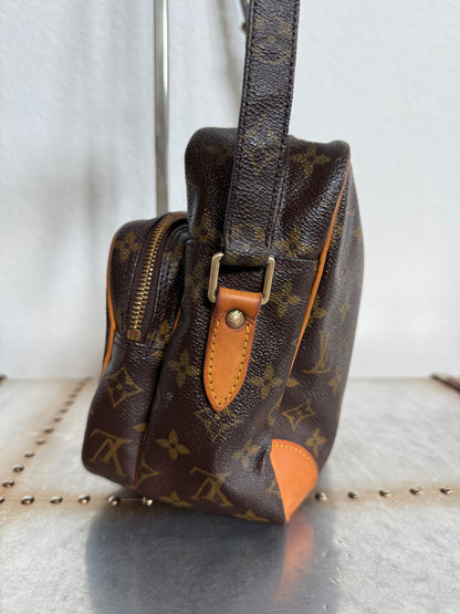 Pre-owned Louis Vuitton Nile PM Monogram Shoulder Bag/ Crossbody Bag