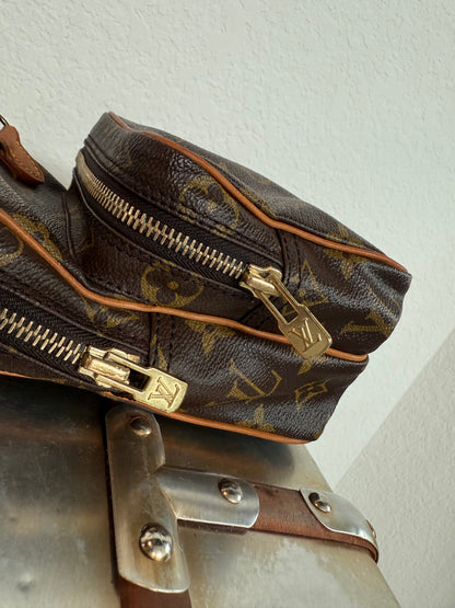 Pre-owned Louis Vuitton Mini Amazon Monogram Crossbody Bag