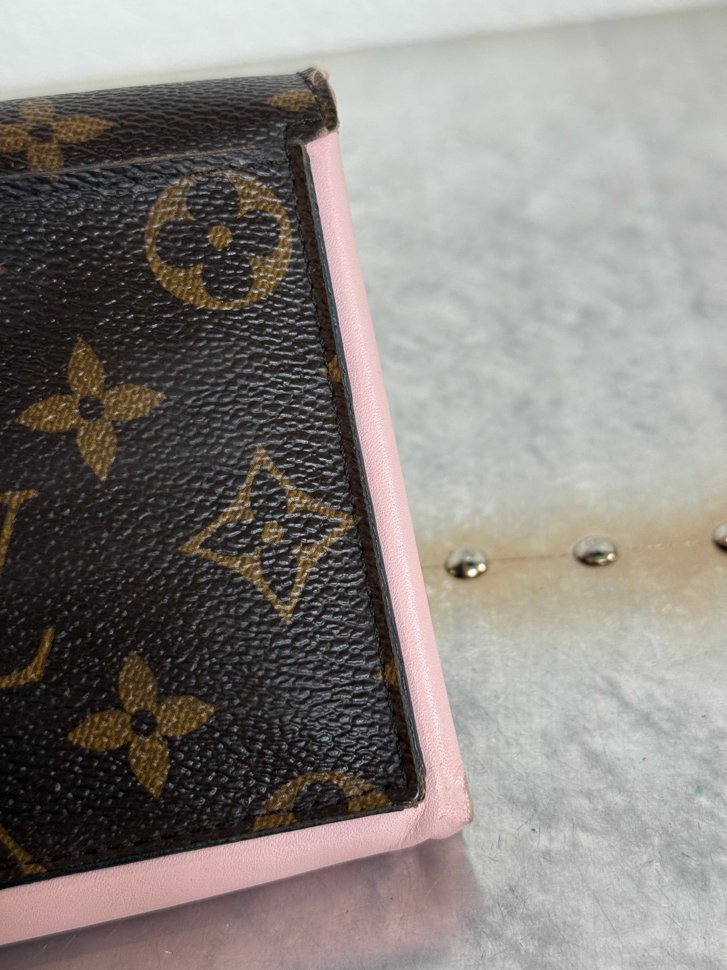 Pre-owned Authentic Louis Vuitton Flore Monogram Long Wallet