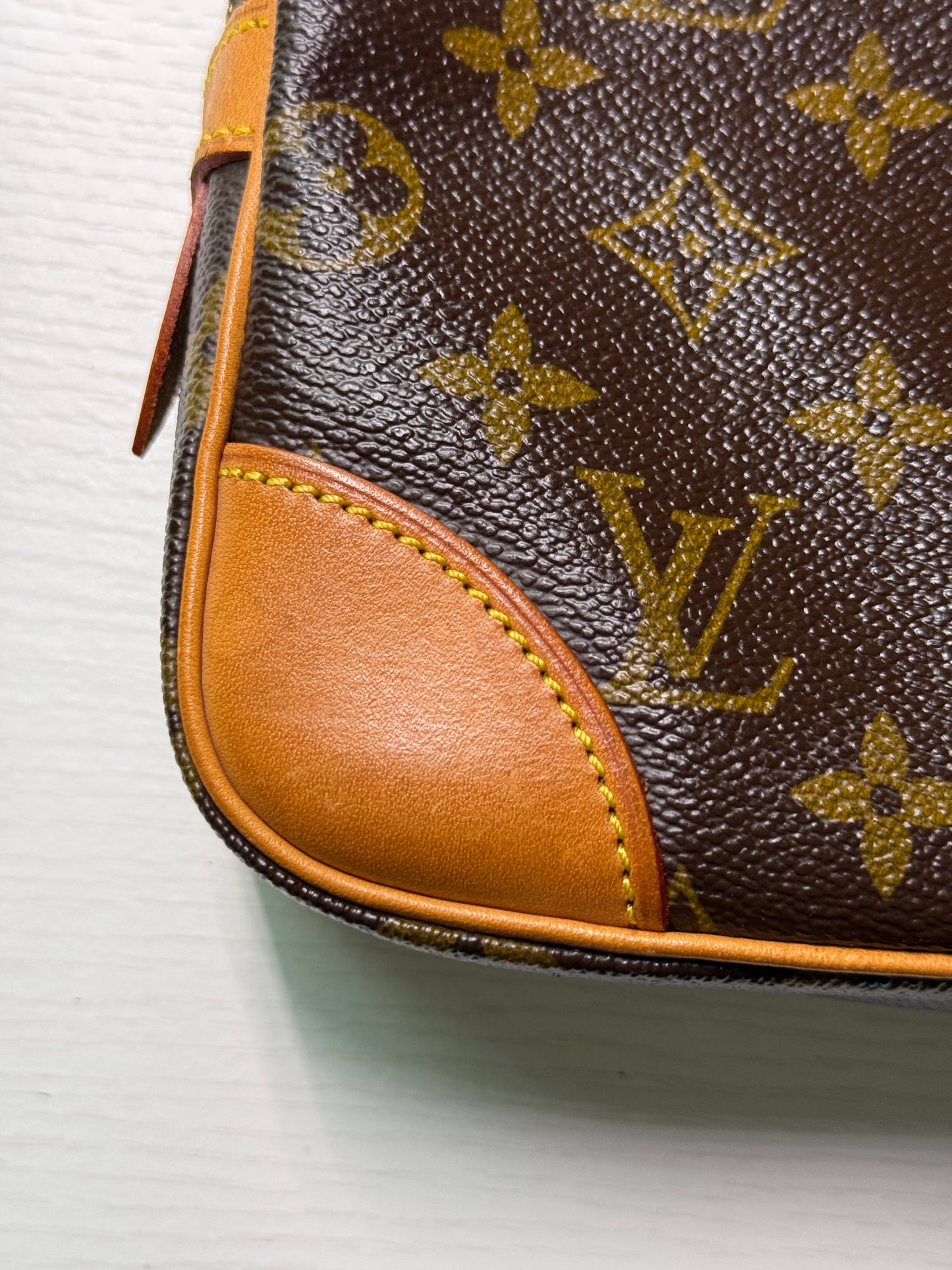 Pre-owned Authentic Louis Vuitton Marly Dragonne GM Monogram Clutch / Handbag