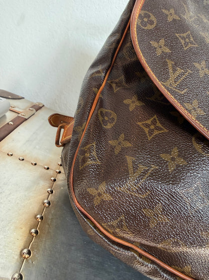 Pre-owned Authentic Louis Vuitton Monogram Saumur 35 Crossbody Bag