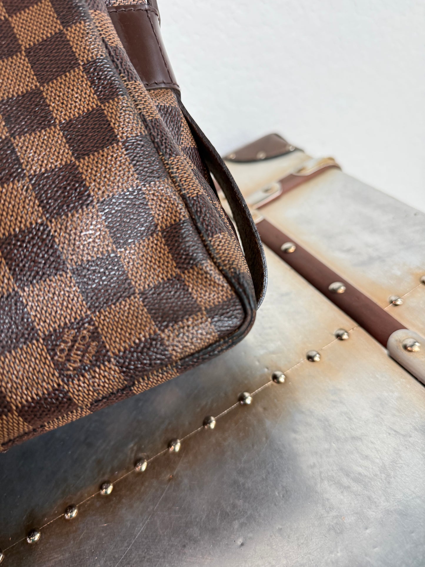 Pre-owned Authentic Louis Vuitton Naviglio Damier Ebene Crossbody Bag