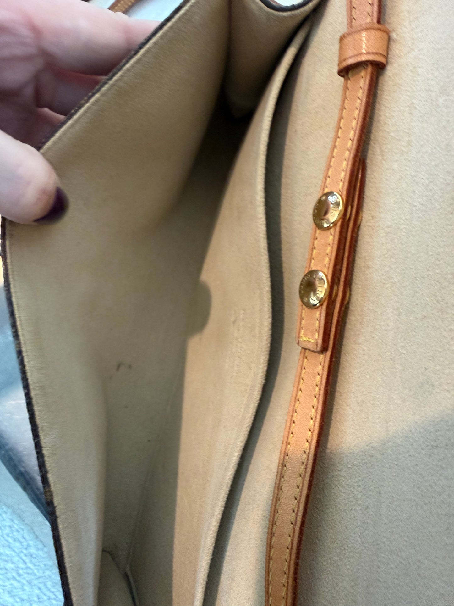 Pre-owned Authentic Louis Vuitton Pochette Twin GM Monogram Shoulder Bag