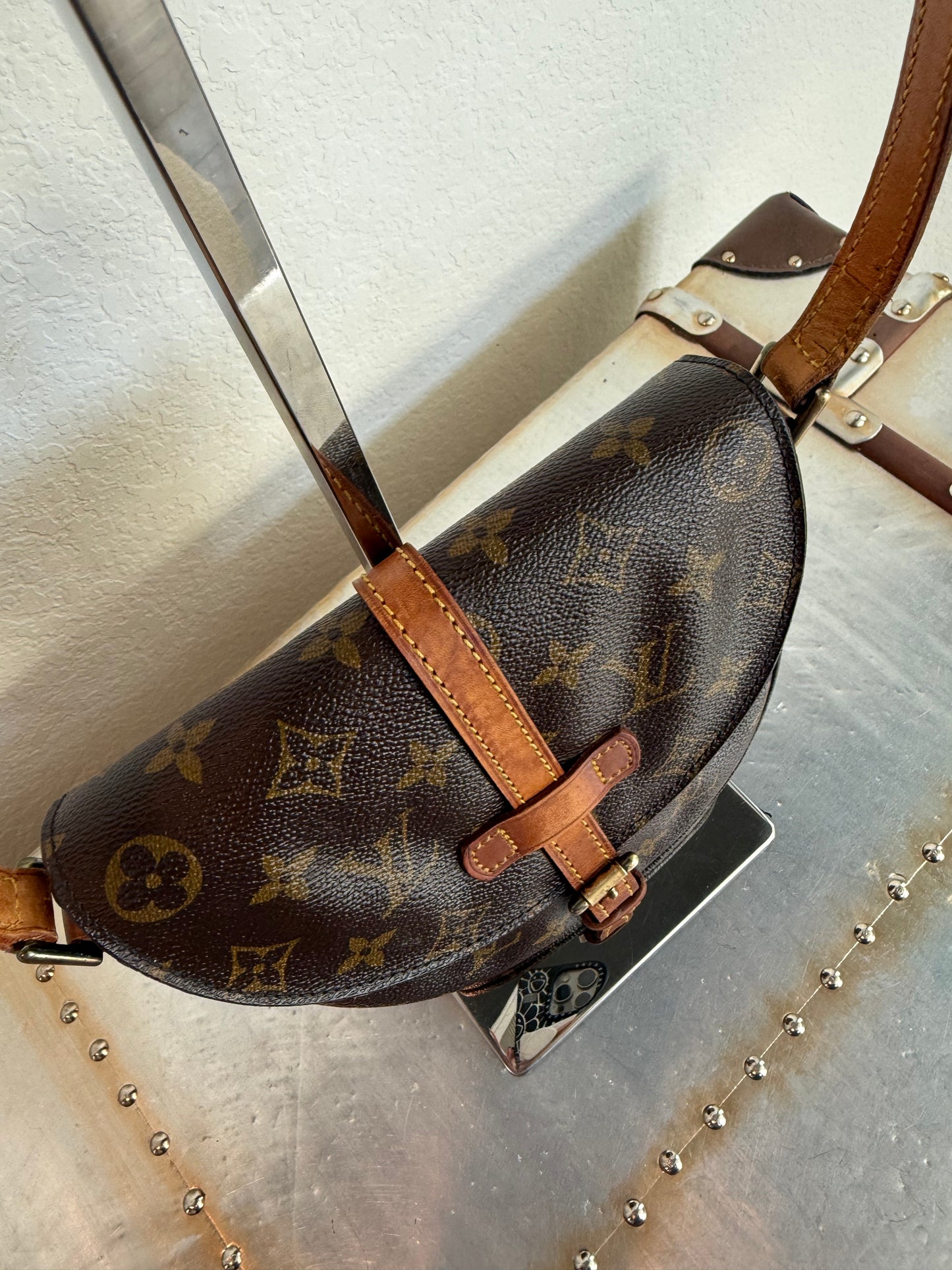 Pre-owned Authentic Louis Vuitton Chantilly PM Monogram Crossbody Bag