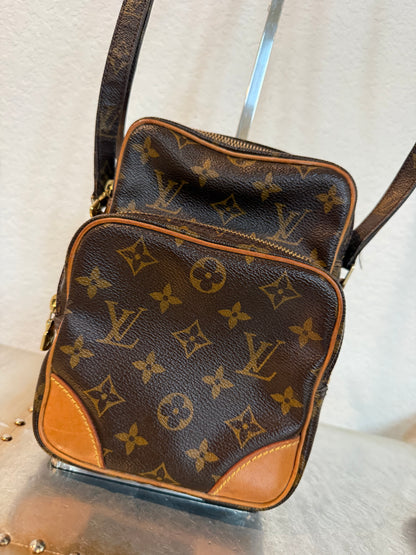 Pre-owned Authentic Louis Vuitton Amazon Monogram Crossbody Bag