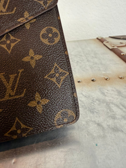 Pre-owned Authentic Louis Vuitton Concorde Monogram Handbag