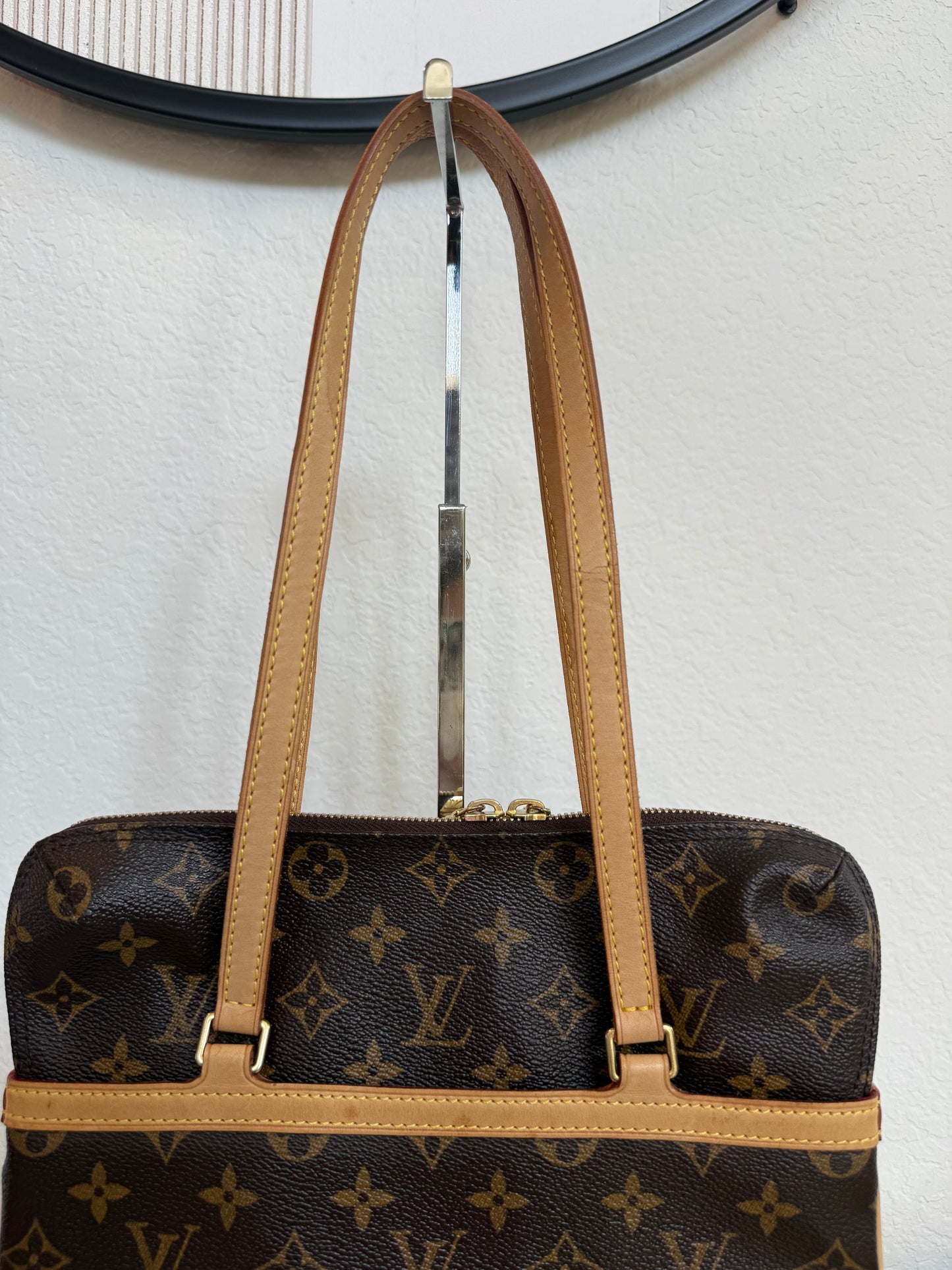 Pre-owned Authentic Louis Vuitton Sac Coussin GM Monogram Shoulder Bag