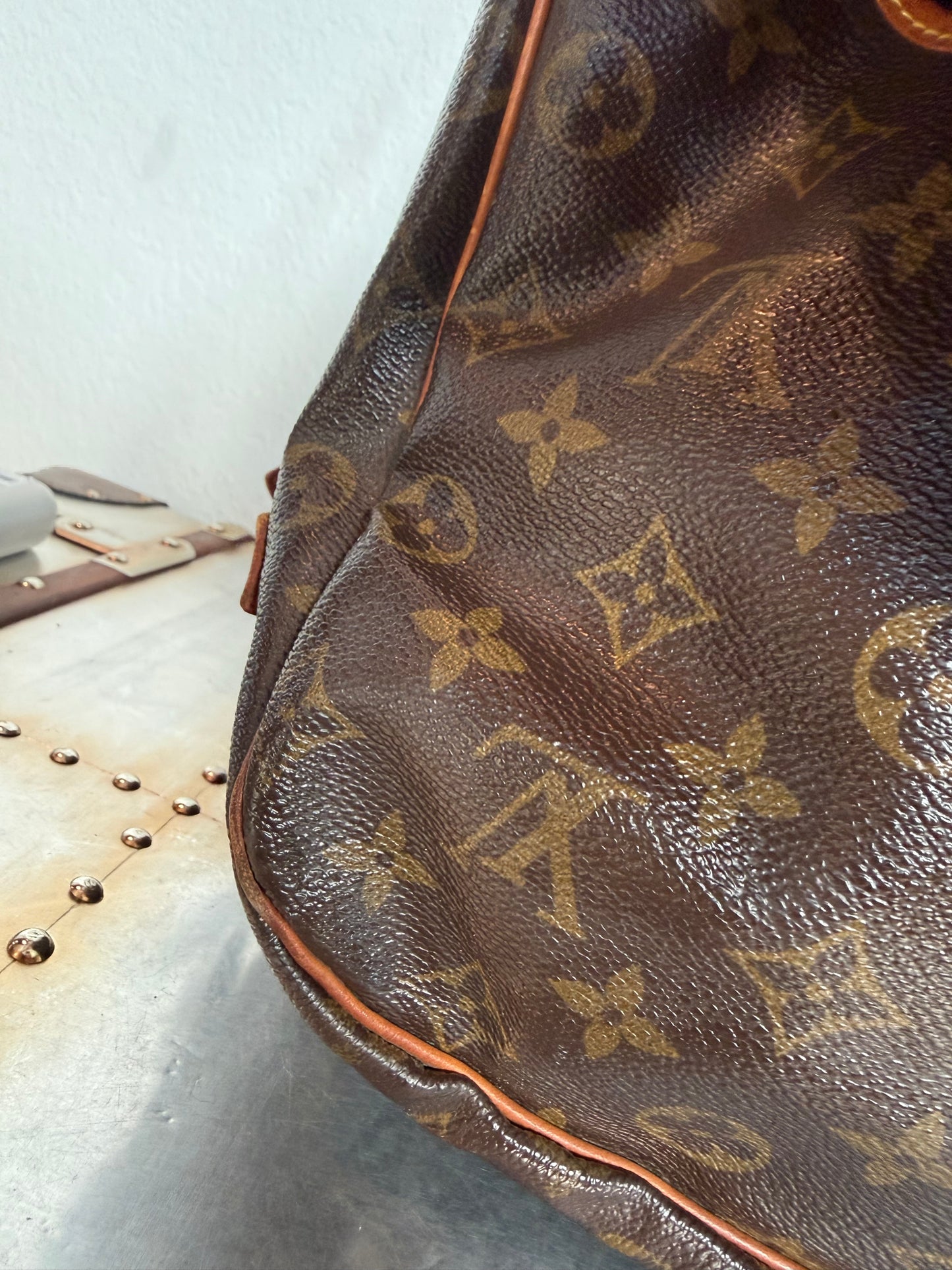 Pre-owned Authentic Louis Vuitton Monogram Saumur 35 Crossbody Bag