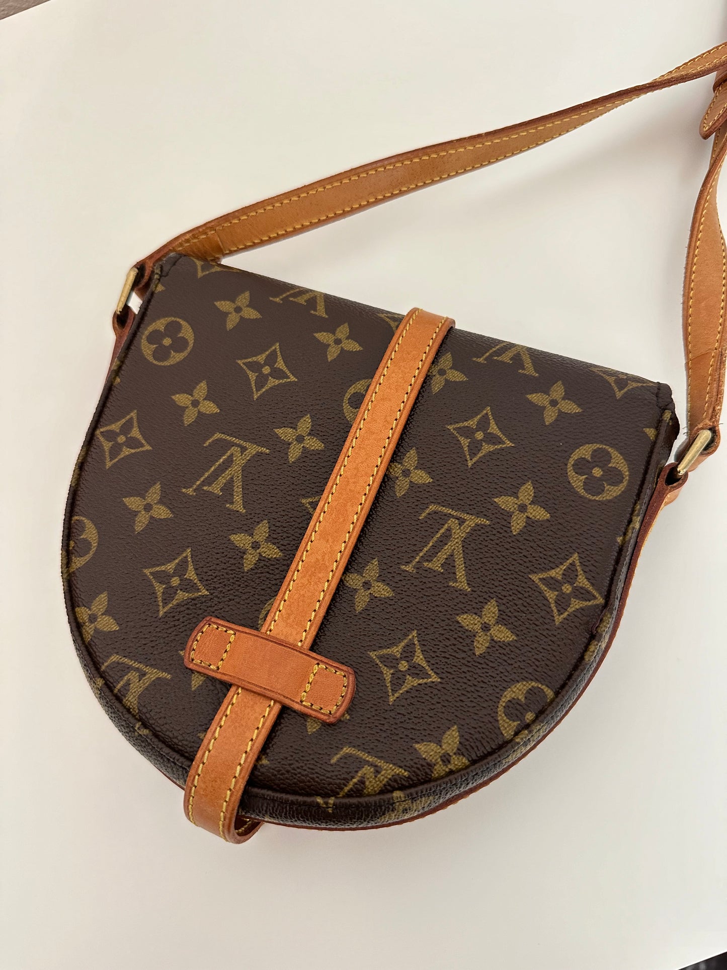 Pre-owned Authentic Louis Vuitton Chantilly PM Monogram Crossbody Bag