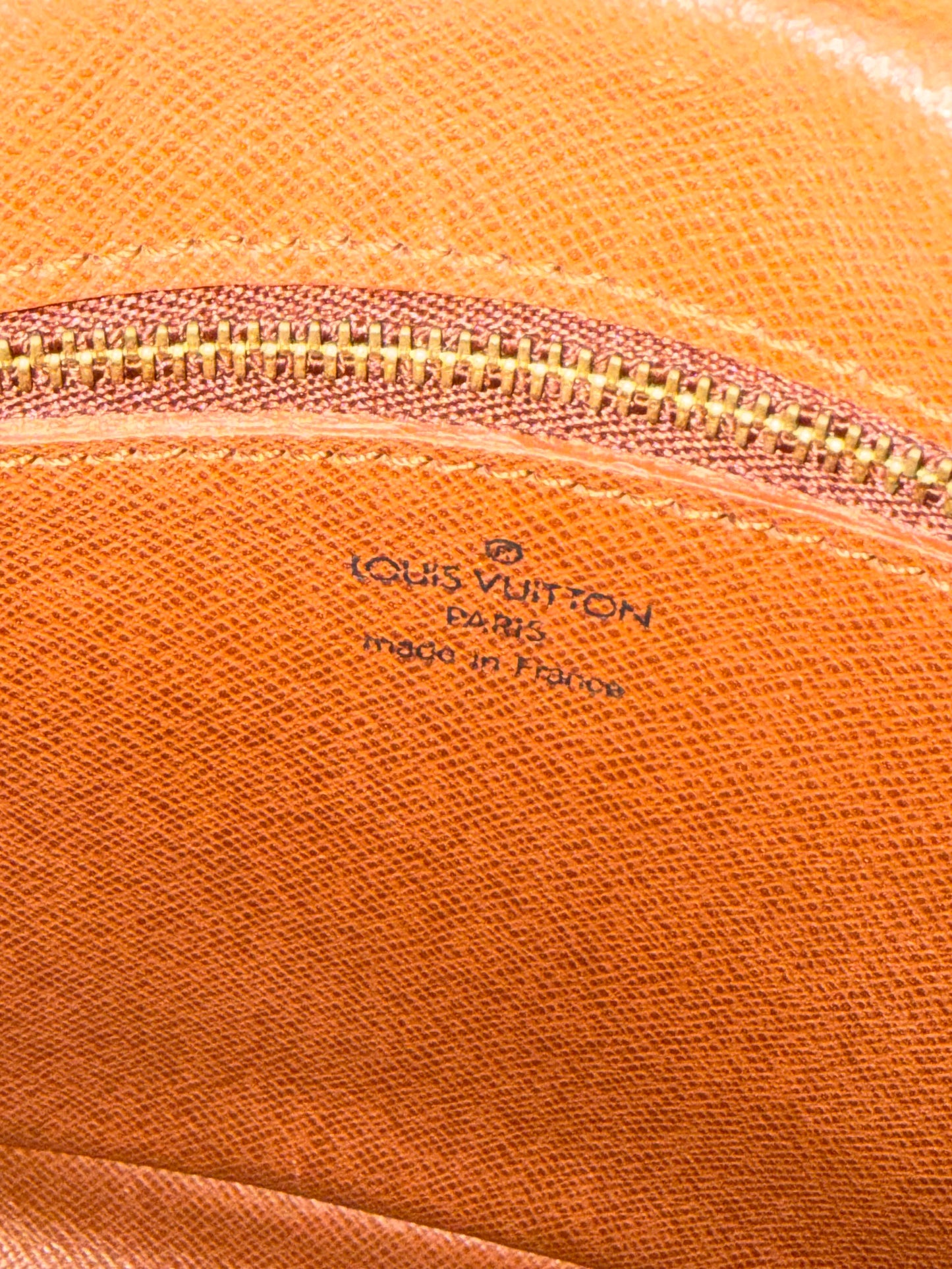 Pre-owned Authentic Louis Vuitton Trocadero 27 Monogram Crossbody Bag