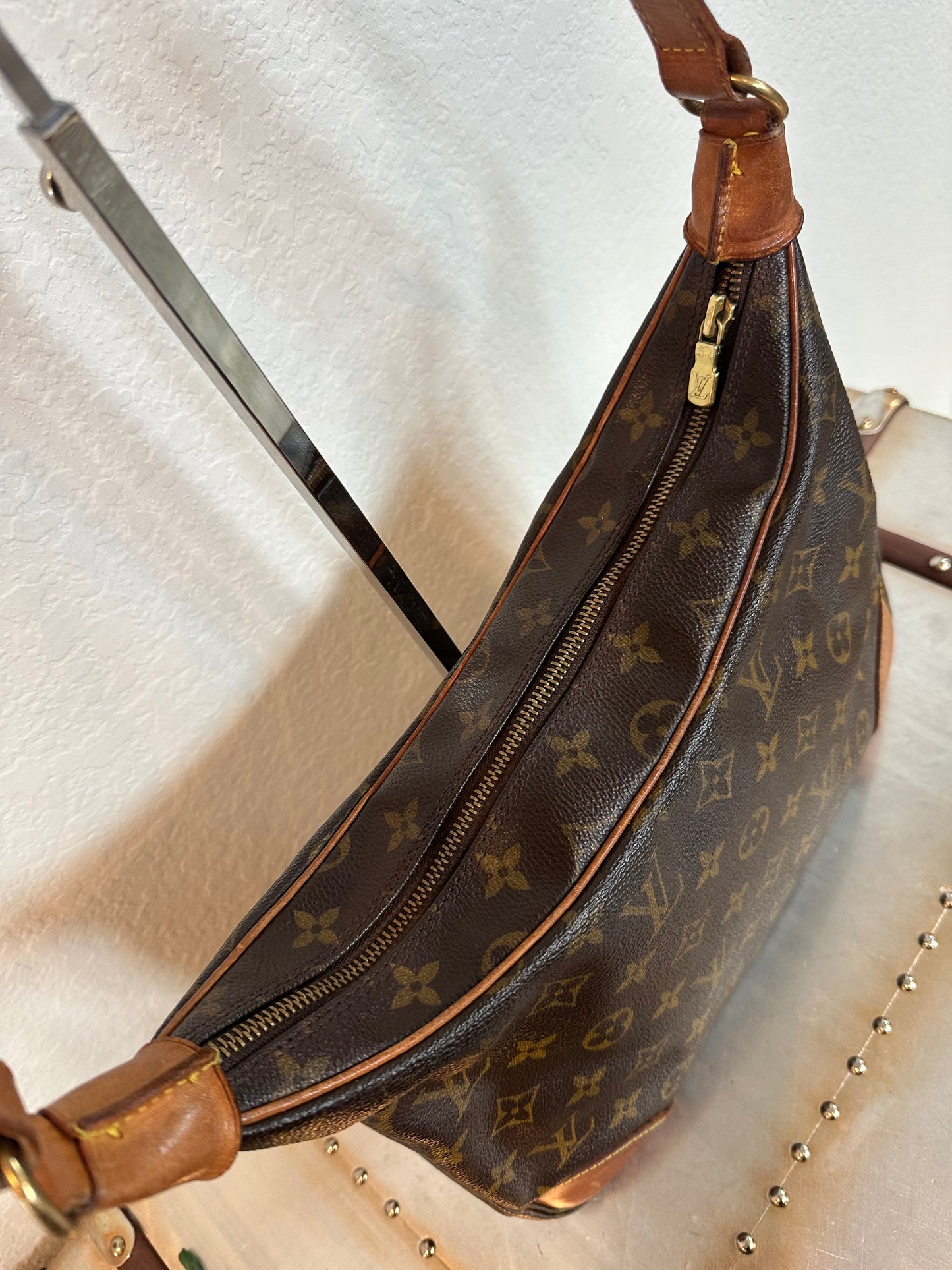 Pre-owned Authentic Louis Vuitton Boulogne 30 Monogram Shoulder Bag