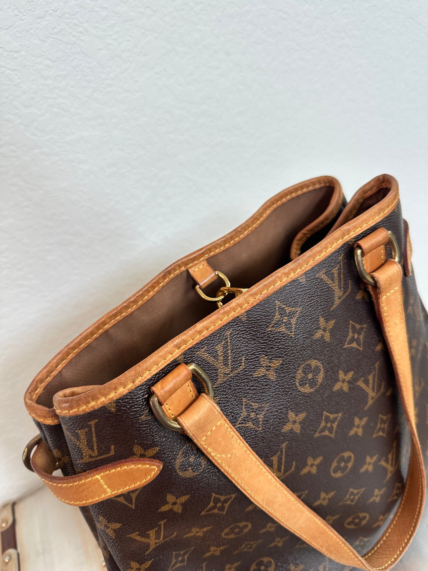 Pre-owned Authentic Louis Vuitton Batignolles Vertical Monogram Shoulder Bag