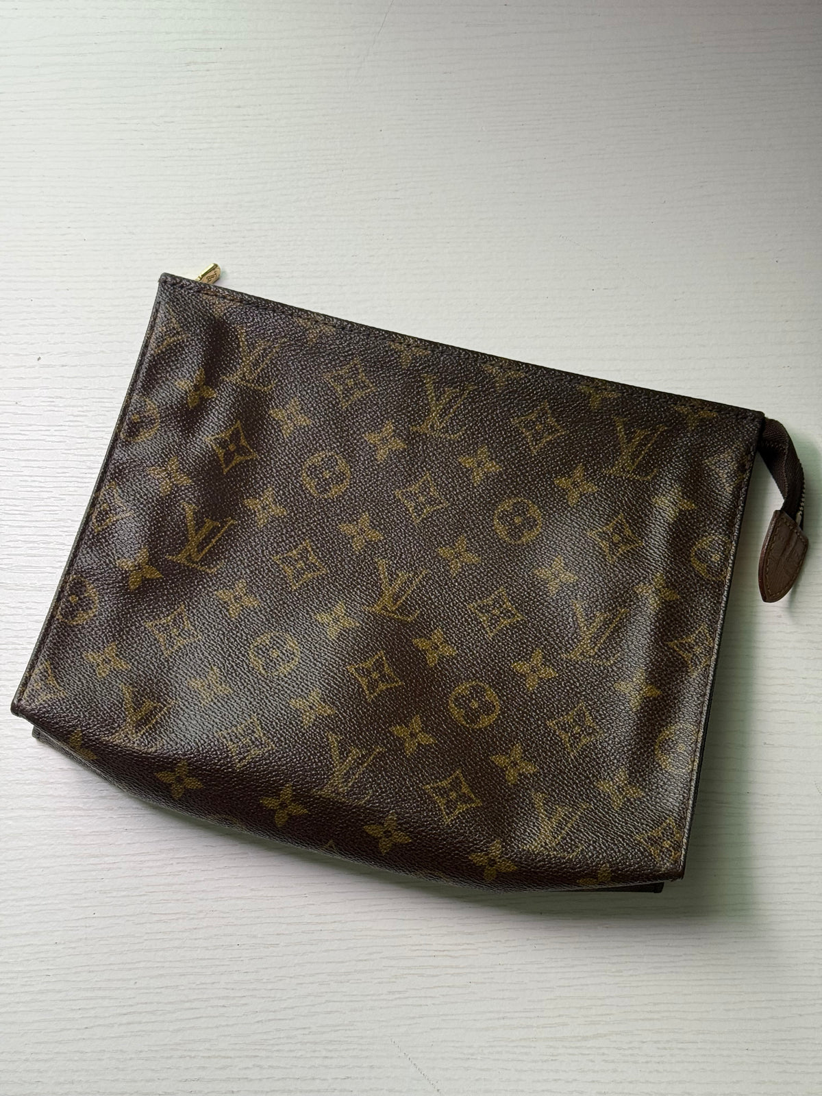 Pre-owned Authentic LOUIS VUITTON Cosmetic Pouch Poche Toilette 26 / Handbag