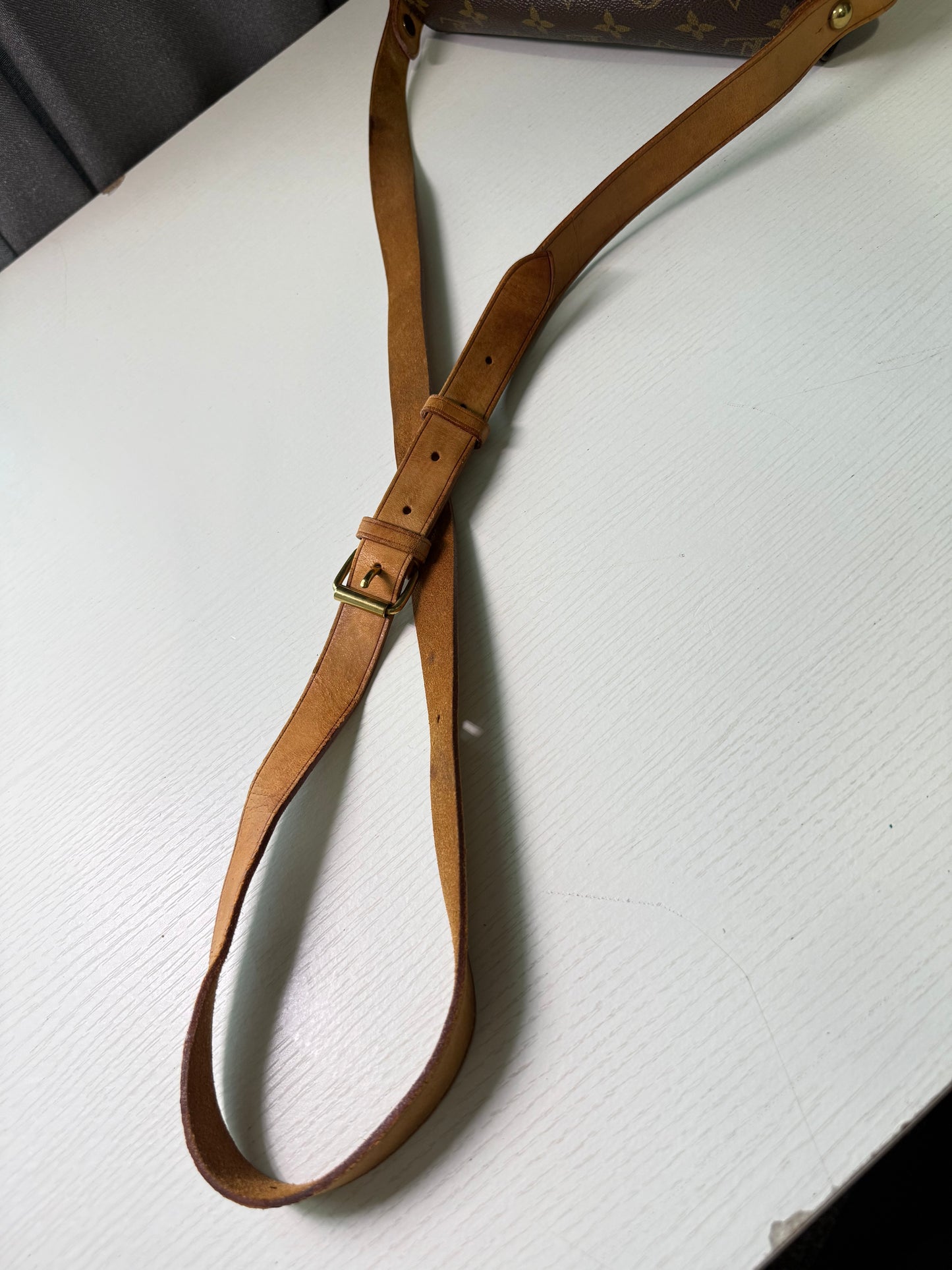 Pre-owned Louis Vuitton Cartouchiere GM Monogram Shoulder / Crossbody Bag