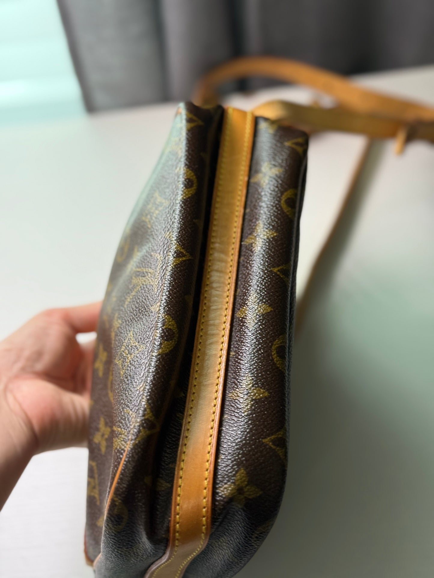 Pre-owned Authentic Louis Vuitton Senlis Monogram Crossbody /Shoulder Bag