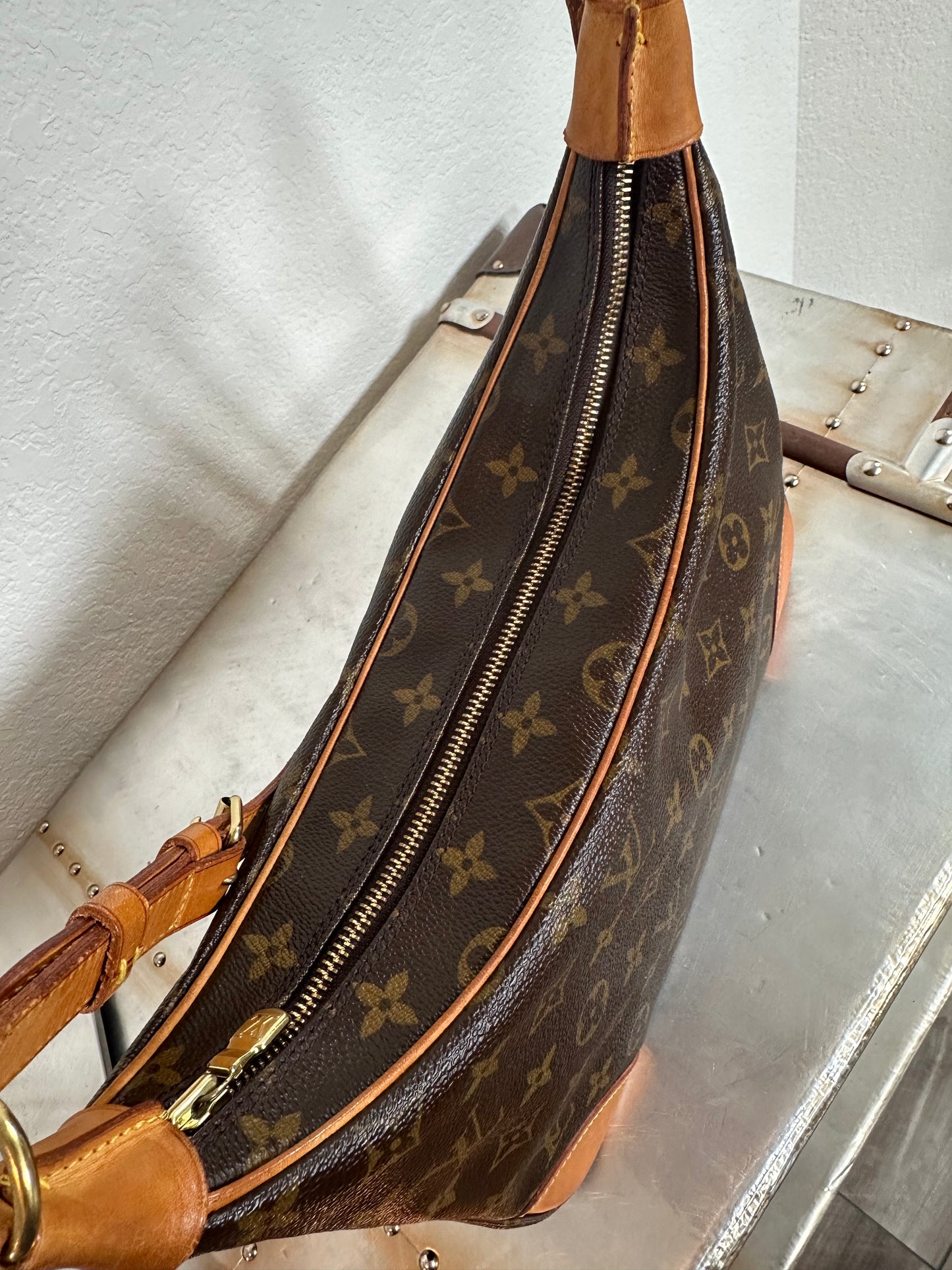 Pre-owned Authentic Louis Vuitton Boulogne 30 Monogram Shoulder Bag