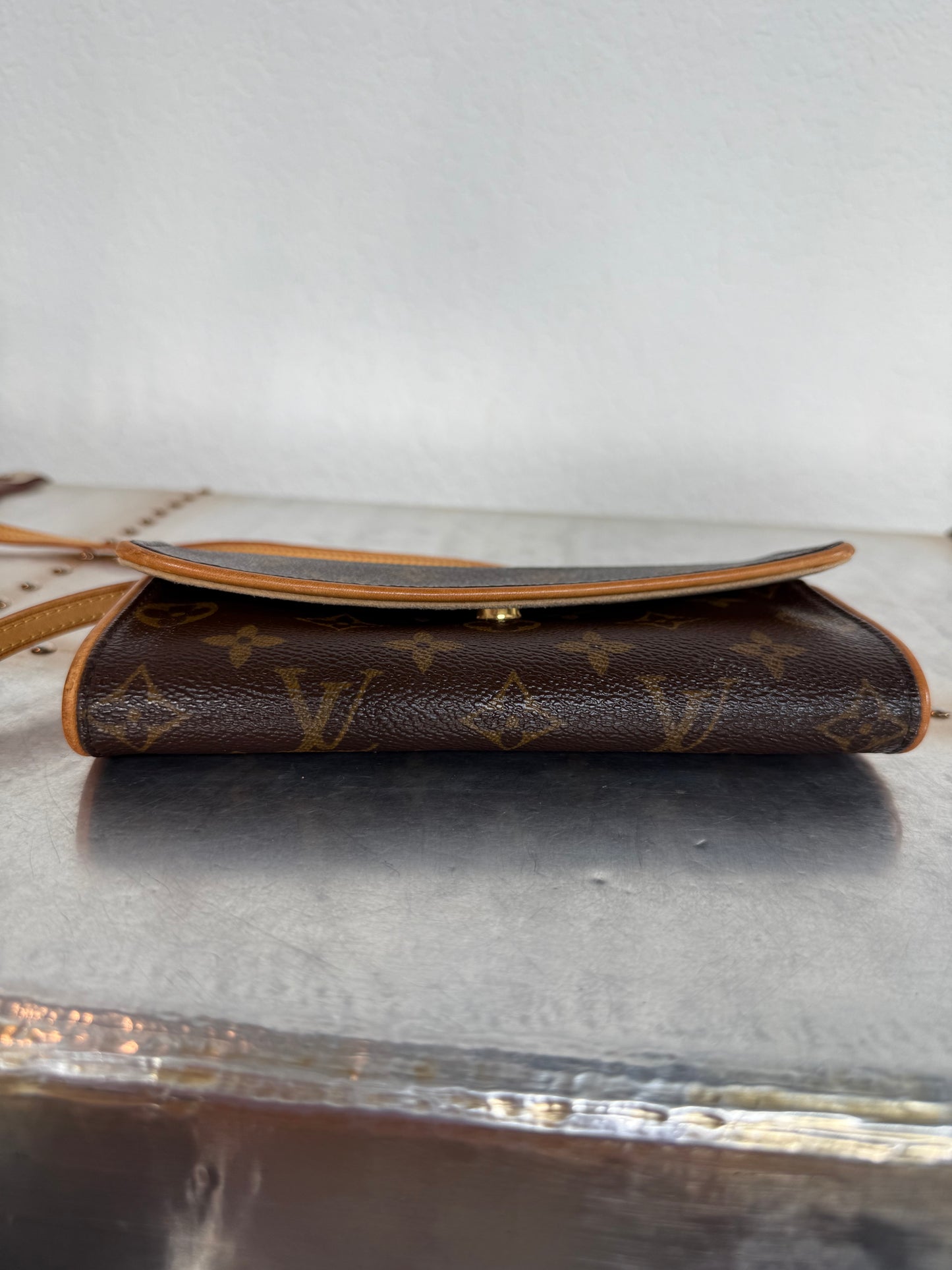Pre-owned Authentic Louis Vuitton Pochette Twin MM Monogram Shoulder Bag