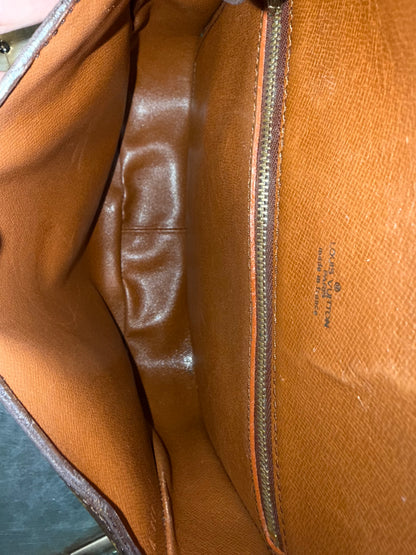 Pre-owned Authentic Louis Vuitton Saint Cloud GM Monogram Crossbody Bag