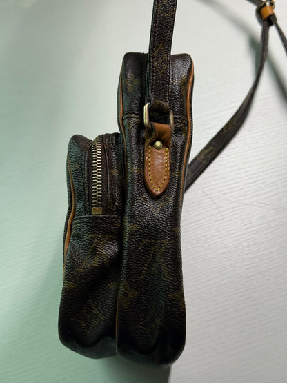 Pre-owned Authentic Louis Vuitton Amazon Monogram Crossbody Bag