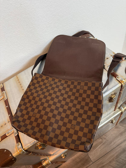 Pre-owned Authentic Brooklyn Mm Damier Ebene Crossbody Bag