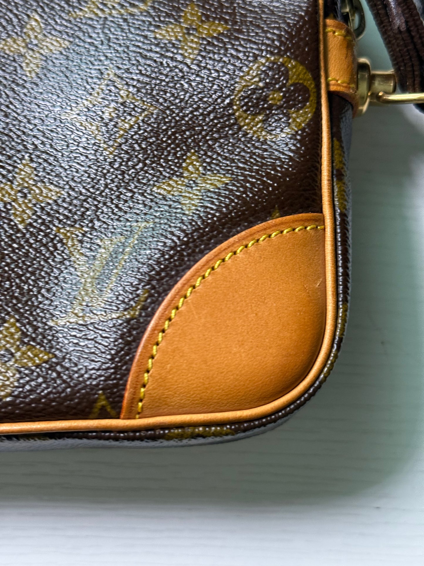 Pre-owned Authentic Louis Vuitton Marly Dragonne GM Monogram Clutch / Handbag