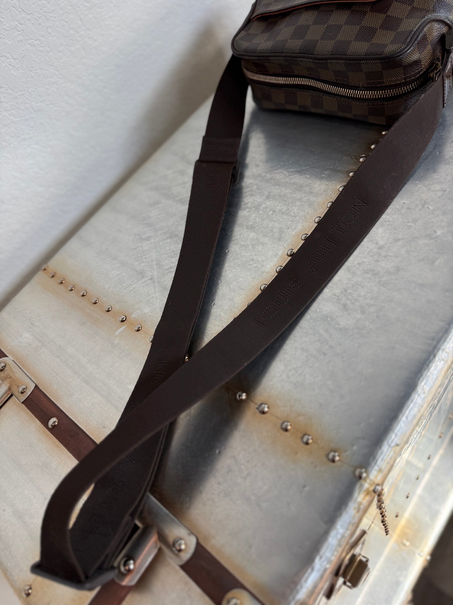 Pre-owned Authentic Louis Vuitton Olav PM  Damier Ebene Crossbody Bag