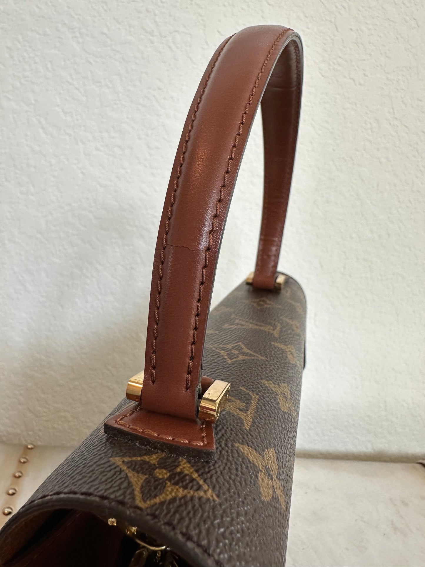 Pre-owned Authentic Louis Vuitton Concorde Monogram Handbag