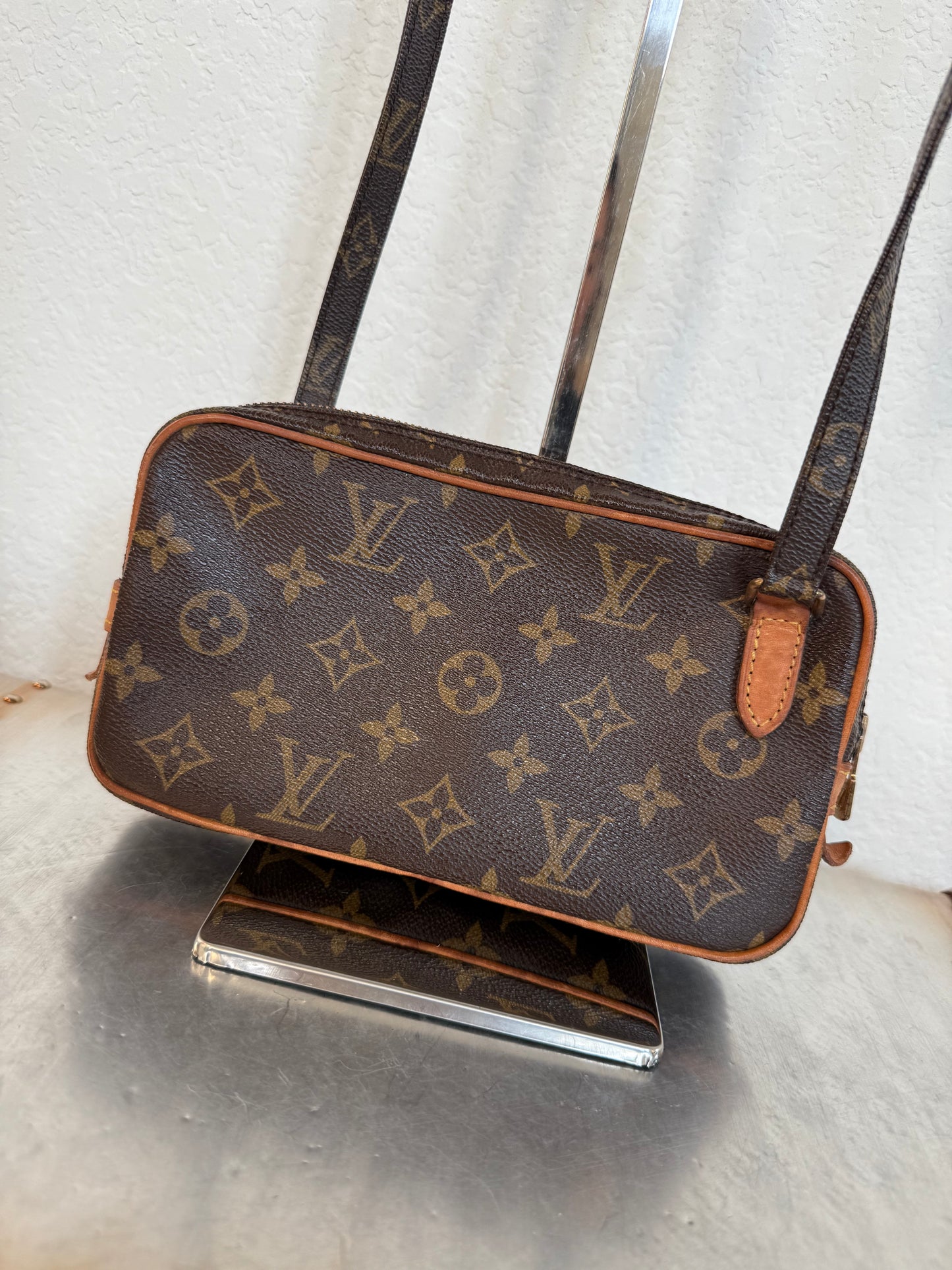 Pre-owned Authentic Louis Vuitton Marly Bandouliere Monogram Crossbody Bag