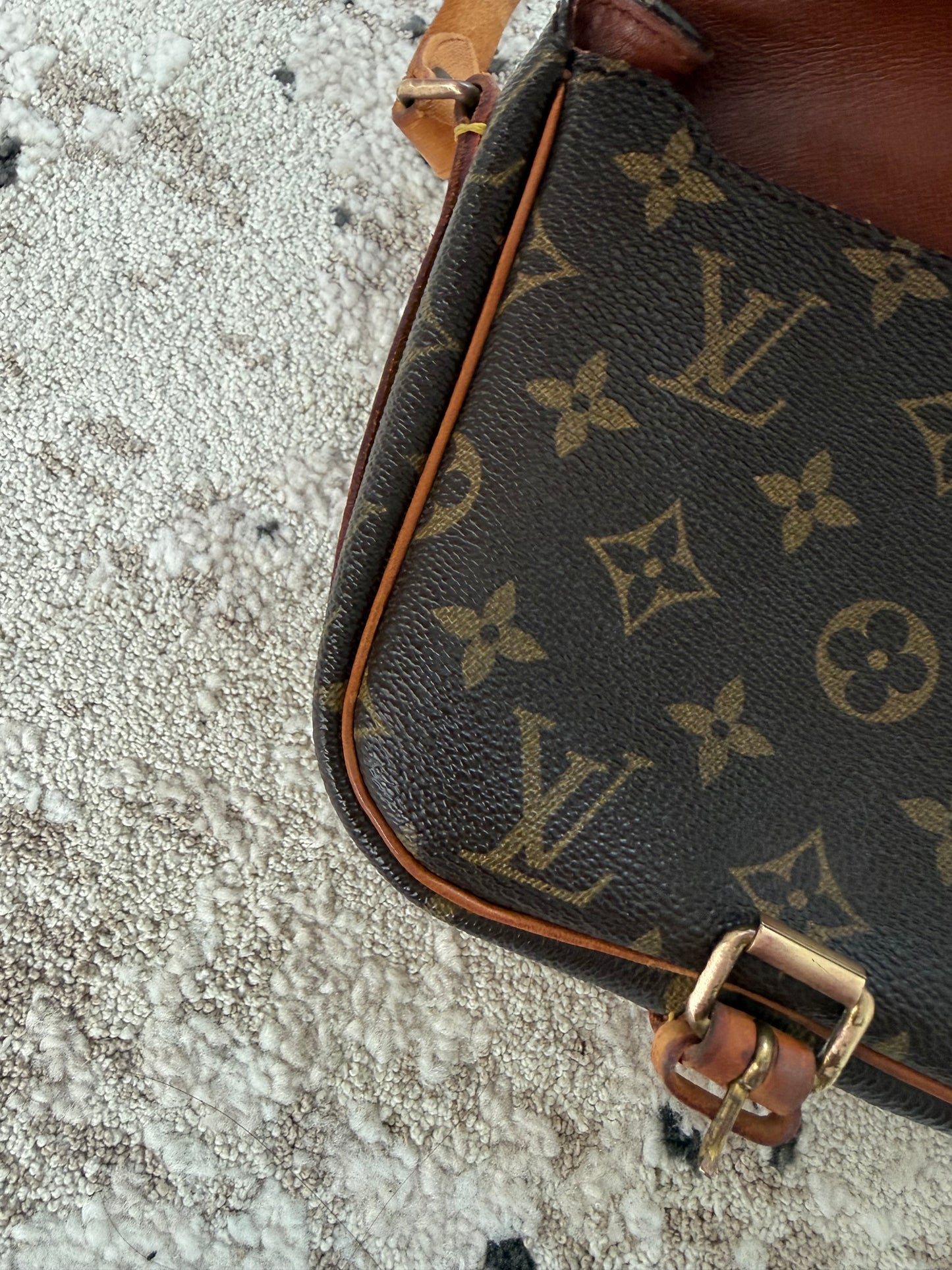 Pre-owned Louis Vuitton Cartouchiere PM Monogram Shoulder / Crossbody Bag