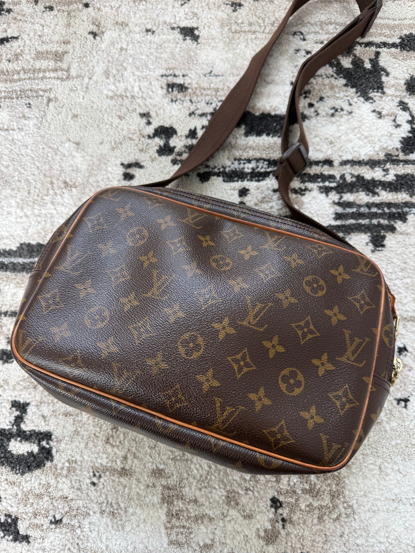Pre-owned Authentic Louis Vuitton Reporter PM Monogram Shoulder / Crossbody Bag