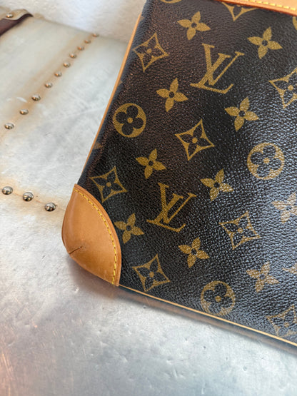 Pre-owned Authentic Louis Vuitton Sac Coussin GM Monogram Shoulder Bag