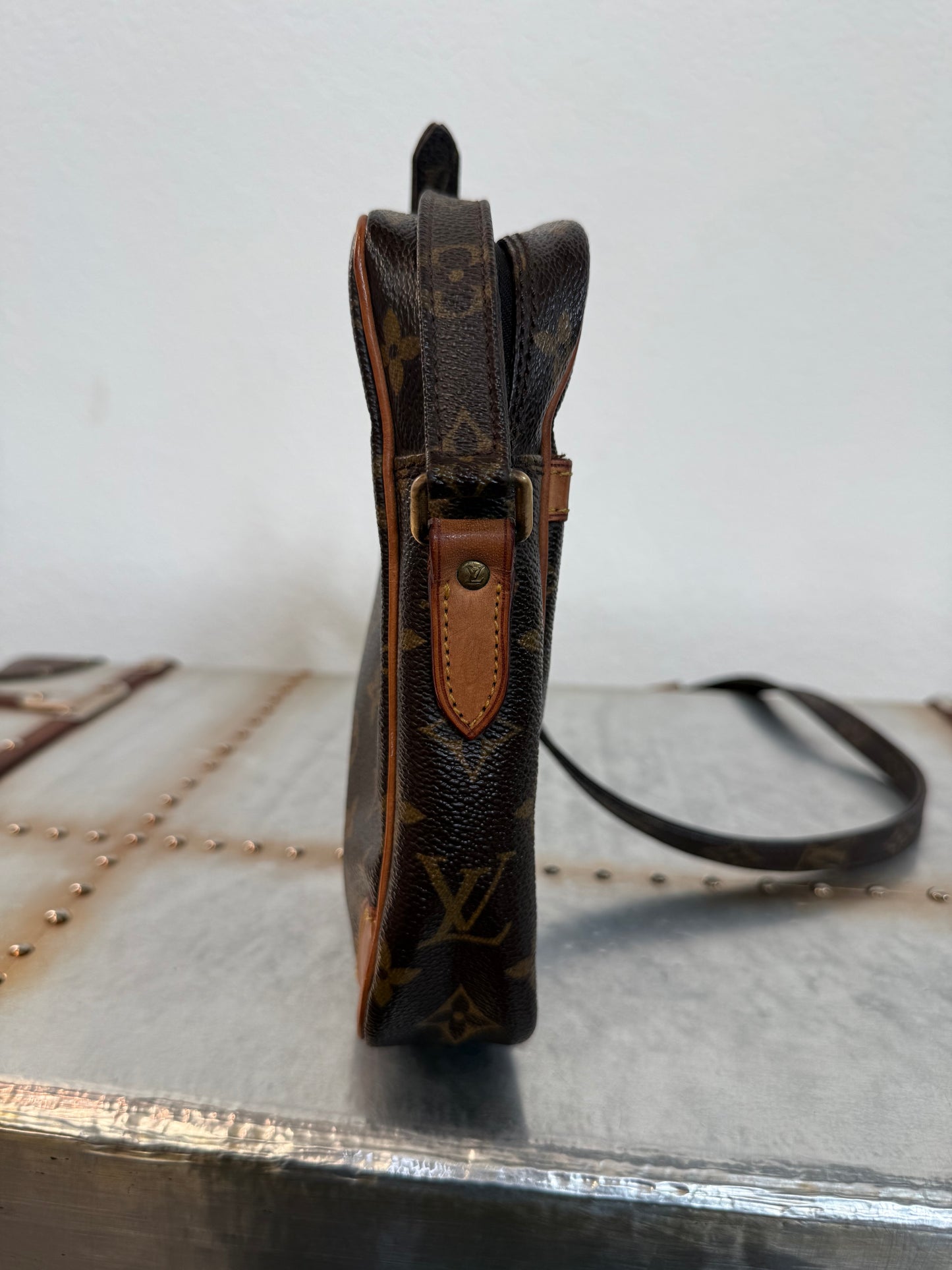 Pre-owned Authentic Louis Vuitton Danube Monogram Crossbody Bag