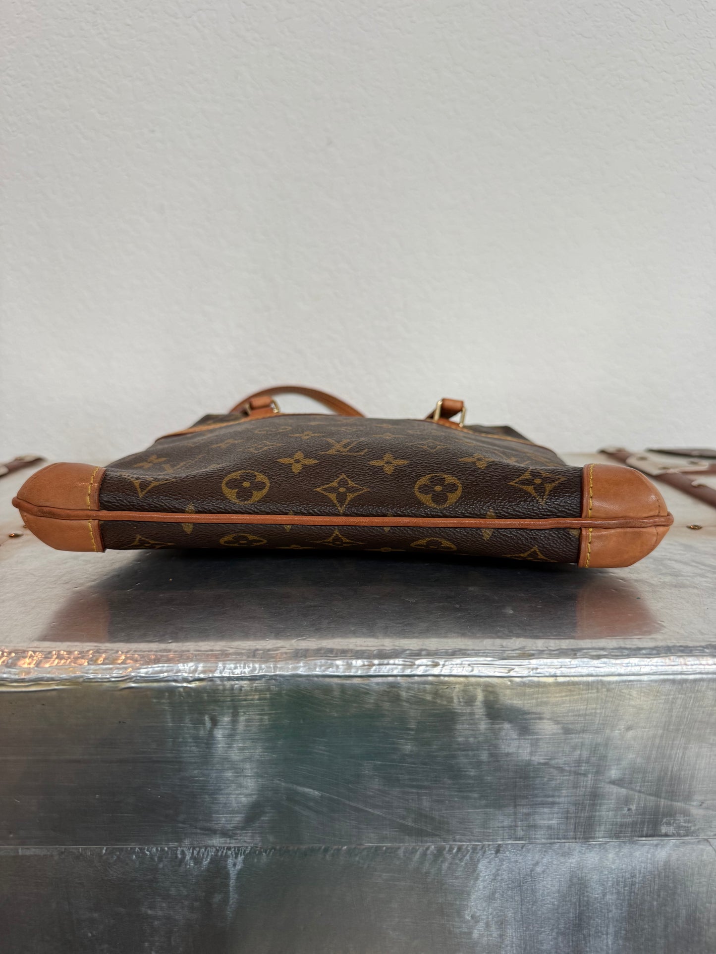 Pre-owned Authentic Louis Vuitton Sac Coussin GM Monogram Shoulder Bag