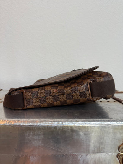 Pre-owned Authentic Brooklyn Mm Damier Ebene Crossbody Bag