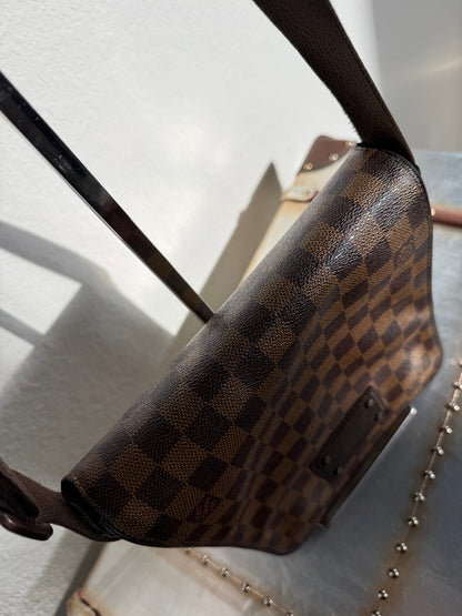 Pre-owned Authentic Brooklyn PM Damier Ebene Crossbody Bag