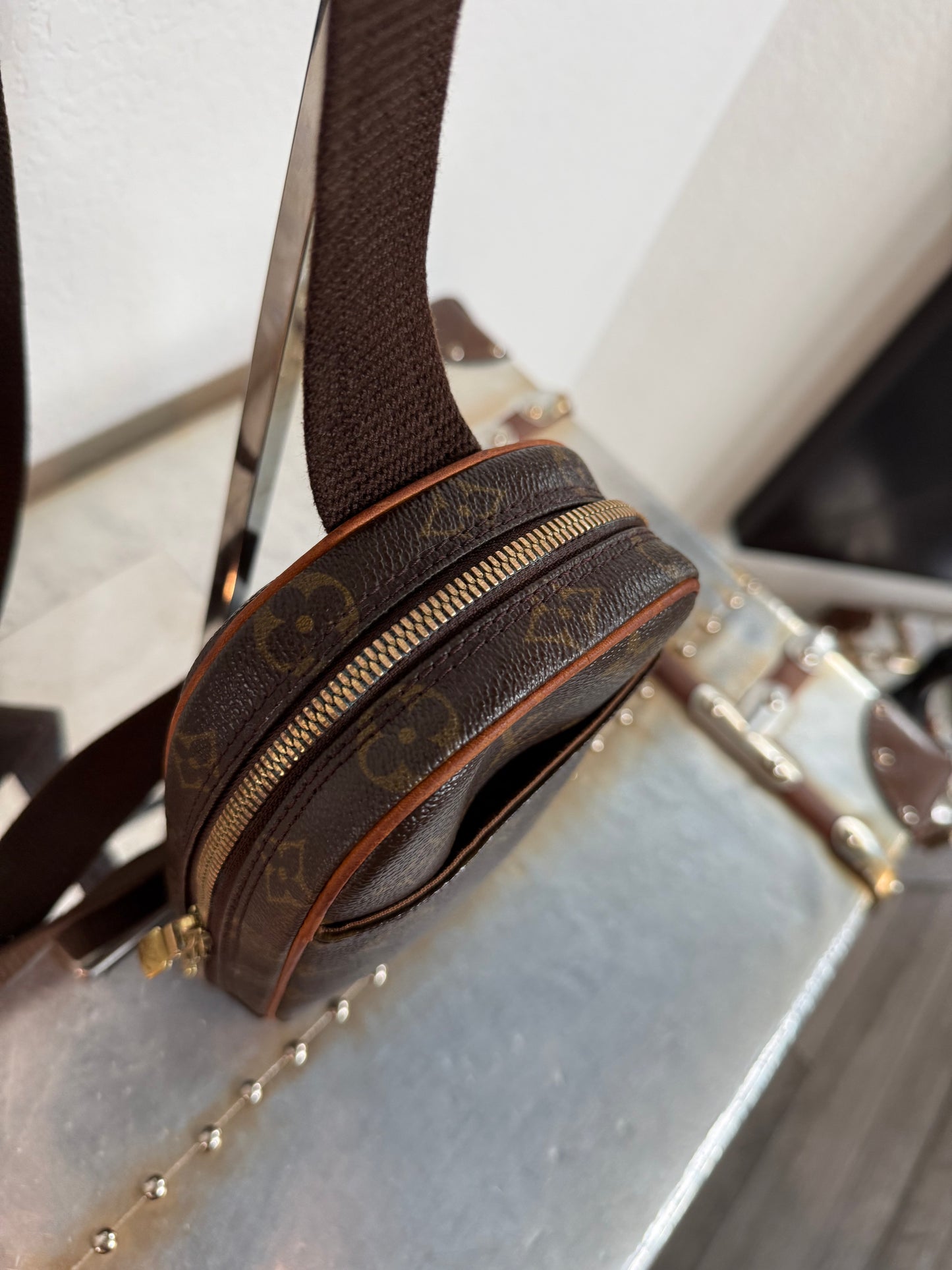 Pre-owned Authentic Louis Vuitton Pochette Gange Monogram Bum Bag