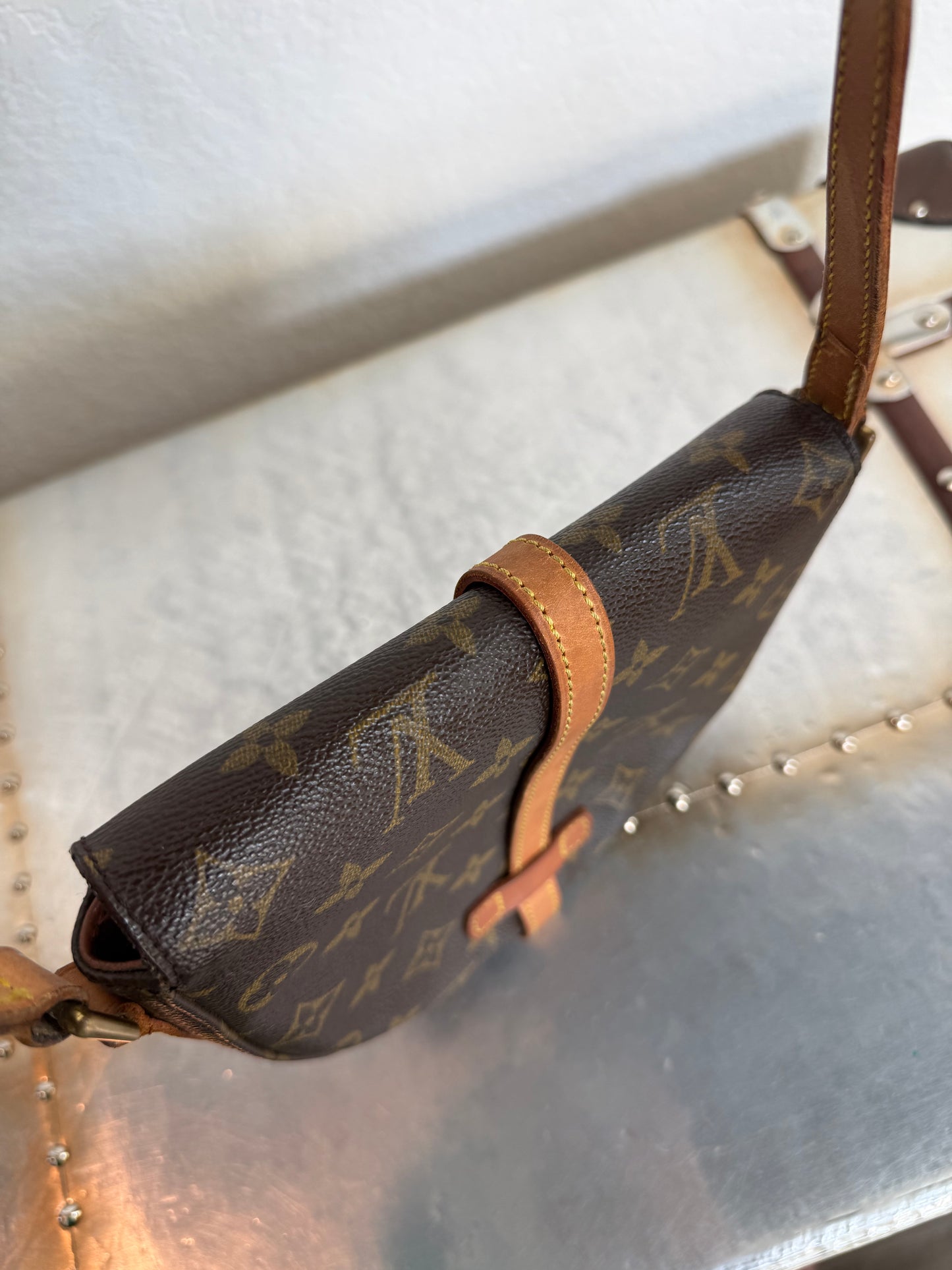 Pre-owned Authentic Louis Vuitton Chantilly PM Monogram Crossbody Bag