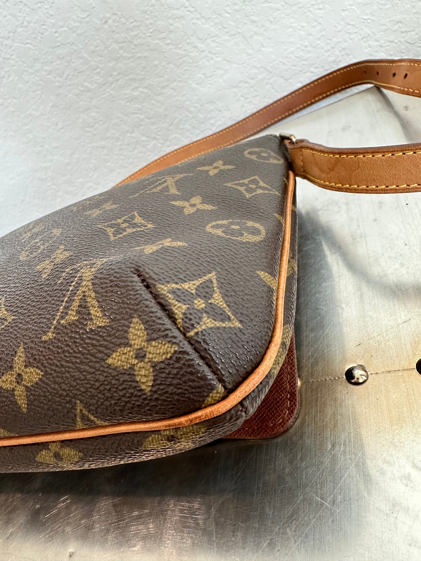 Pre-owned Authentic Louis Vuitton Musette Tango Monogram Shoulder Bag