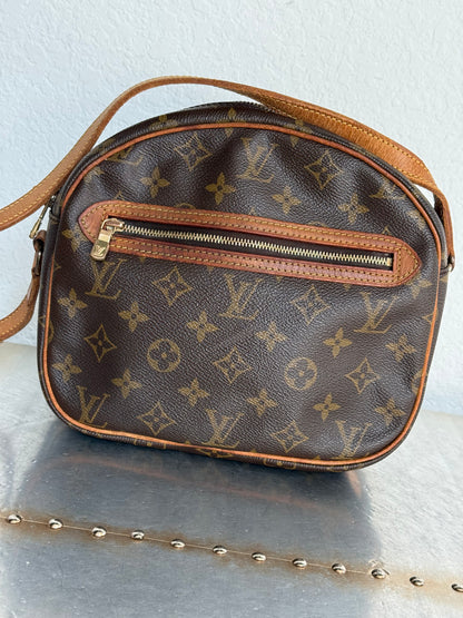 Pre-owned Authentic Louis Vuitton Senlis Monogram Crossbody /Shoulder Bag